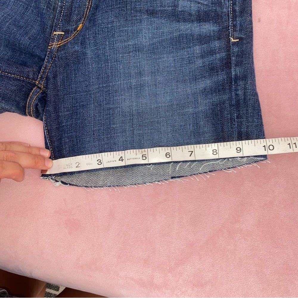 Citizens of Humanity Low Waist Cutoff Shorts Women’s Size 28 Waist 4.5 inseam - Picture 2 of 11